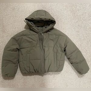 Cropped puffer jacket